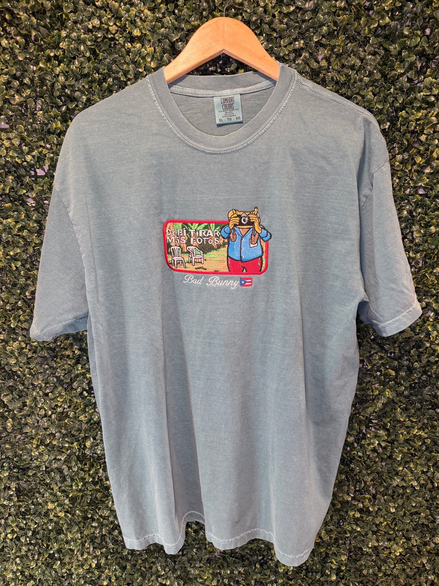 Debí Tirar Más Fotos Embroidered Hoodie / Crewneck / Tee - Puerto Rico