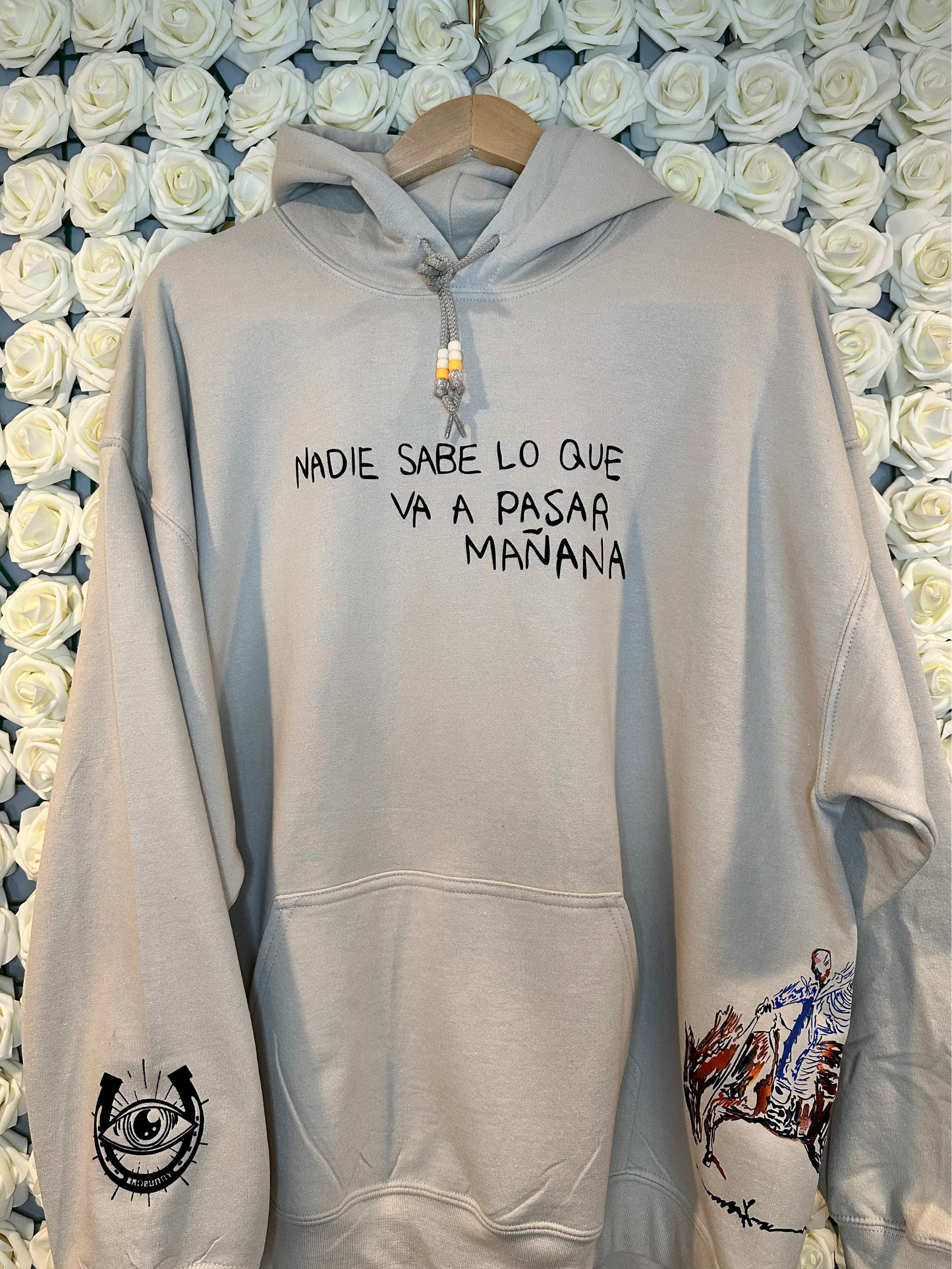 Benito Unisex Hoodie - 'Nadie Sabe Lo Que Va A Pasar Mañana' - Front Embroidered or HTV option - Tracklist Back Design - Puerto Rico