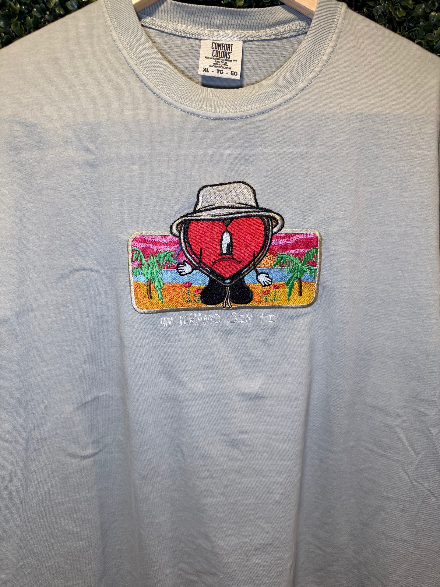 Un Verano Sin Ti Embroidered Hoodie / Crewneck / Tee - Puerto Rico